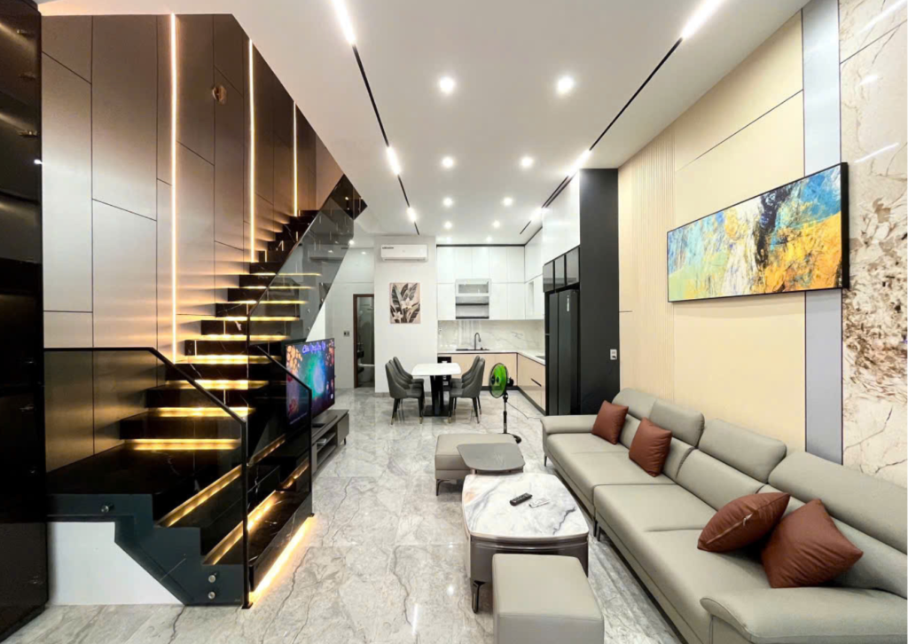 CHO THUÊ NHÀ 3 TẦNG MẶT TIỀN NGUYỄN CHÍCH, THANH KHÊ, ĐÀ NẴNG