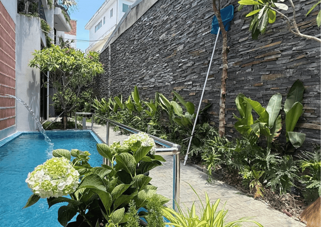 CHO THUÊ VILLA HỒ BƠI 4 PHÒNG NGỦ CAO CẤP KHU MỸ AN, NGŨ HÀNH SƠN