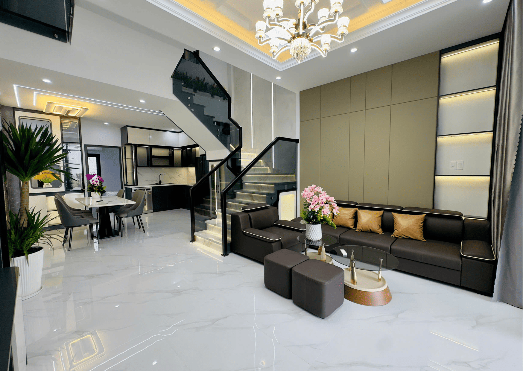CHO THUÊ NHÀ ĐẸP , RỘNG RÃI 4 PHÒNG NGỦ CÓ BỒN TẮM ĐƯỜNG ĐẶNG HUY TÁ, THANH KHÊ