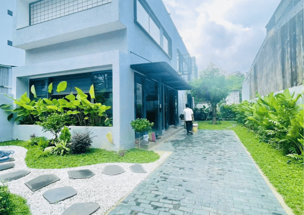 BIỆT THỰ SÂN VƯỜN XANH MÁT GẦN BIỂN PHẠM VĂN ĐỒNG – SƠN TRÀ