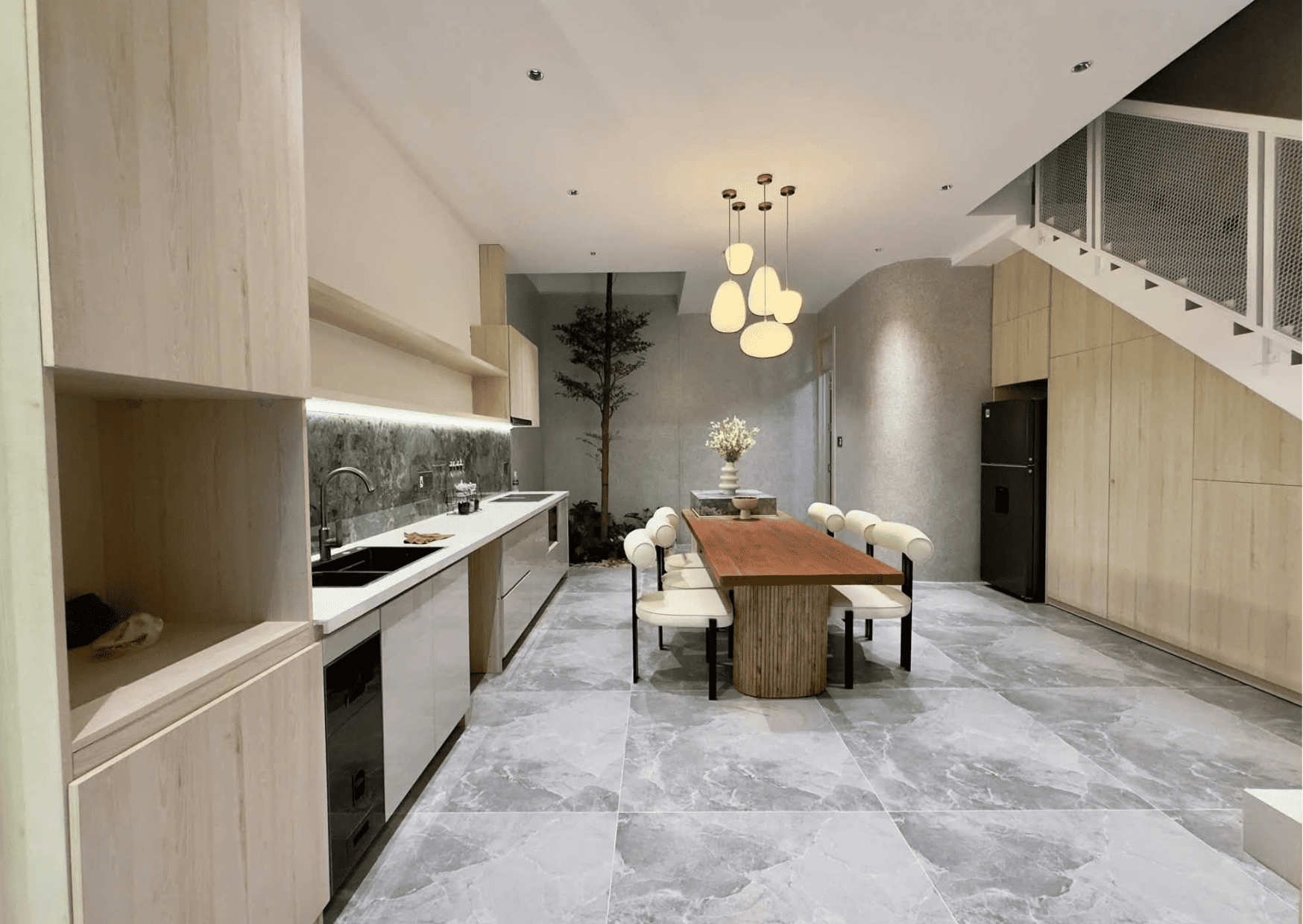 CHO THUÊ NHÀ HIỆN ĐẠI 4PN NỘI THẤT CAO CẤP KHU NAM VIỆT Á, ĐÀ NẴNG