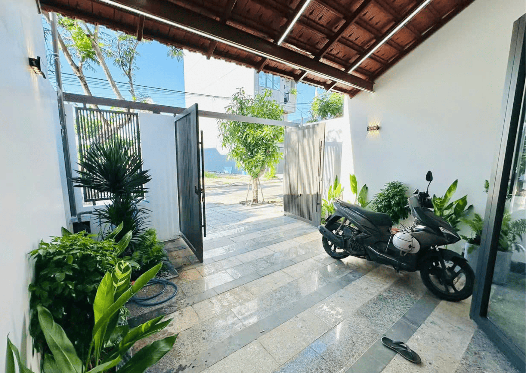 NHÀ MỚI XÂY 3 PHÒNG NGỦ RỘNG THOÁNG ĐƯỜNG LÝ VĂN PHỨC, NGŨ HÀNH SƠN